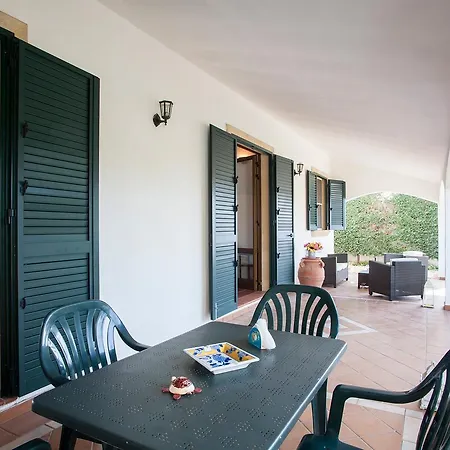 Holiday Beach M235